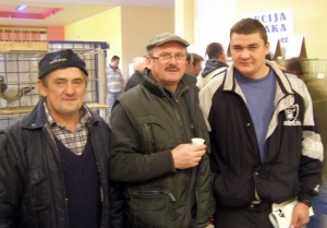 Franjo Risek ( u sredini) s kolegama iz kluba